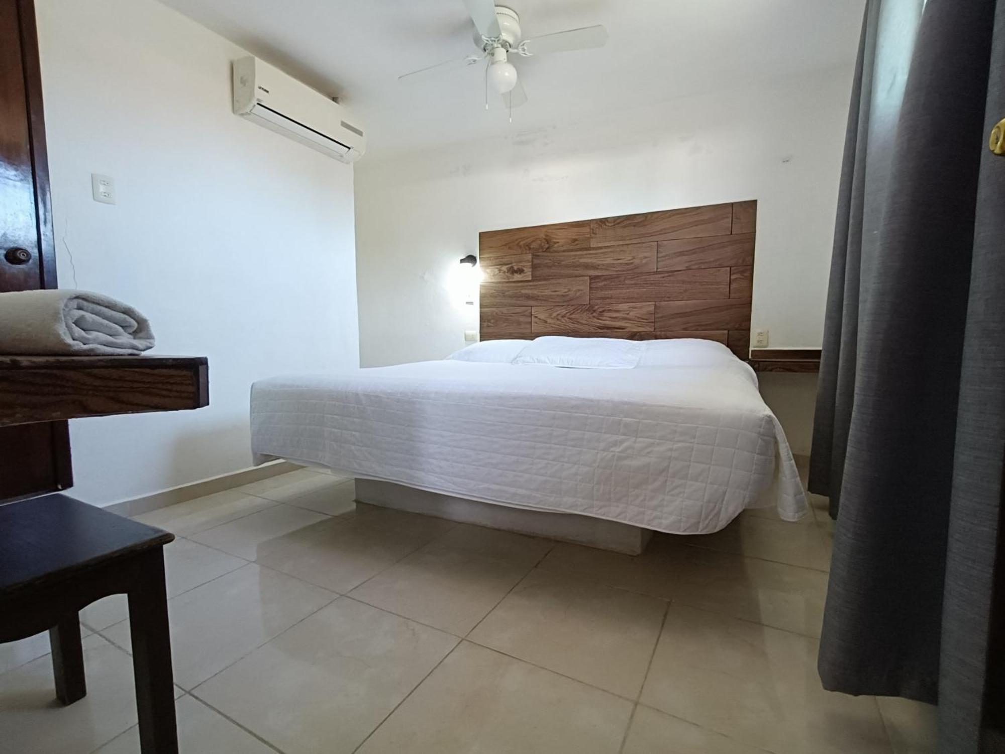 Hotel Rath Campeche Pokoj fotografie